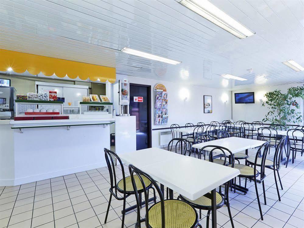 Hotel F1 Lyon Genay Massieux Екстер'єр фото